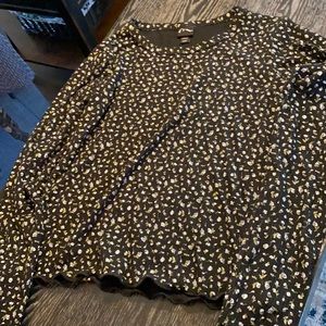 Girls black flowered top 10/12